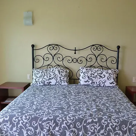 Torre Diamante Apartment 5